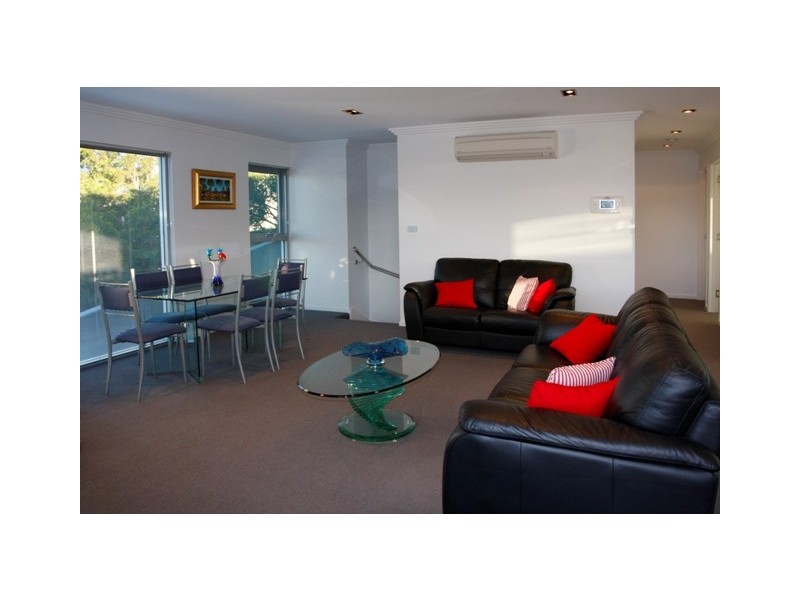 4-16 Sandra Drive, Blackmans Bay TAS 7052