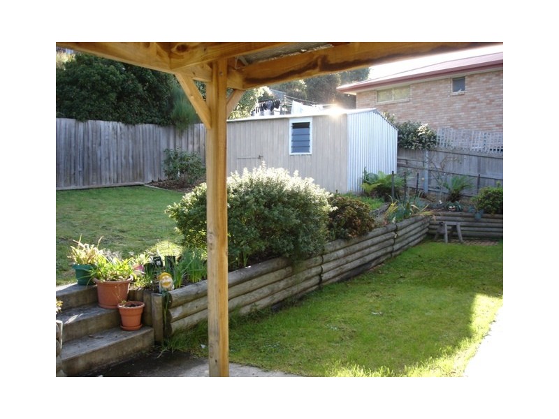 6 Amethyst Drive, Blackmans Bay TAS 7052