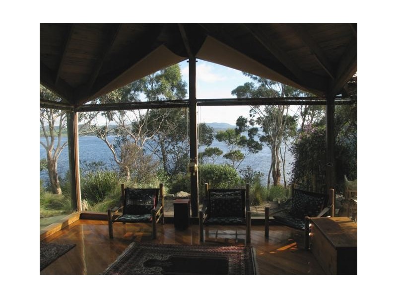 Charlotte Cove TAS 7112