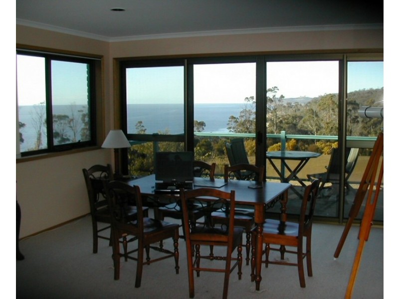 85 Suncoast Drive, Blackmans Bay TAS 7052