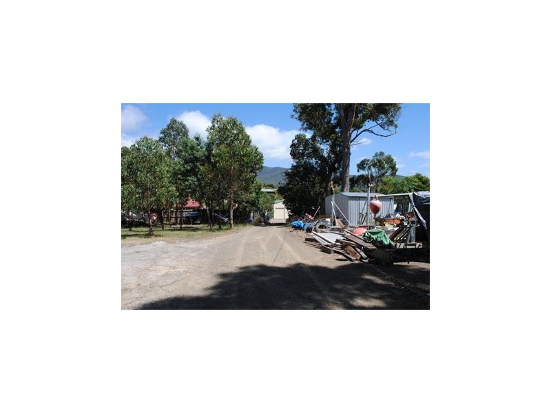 Coningham TAS 7054