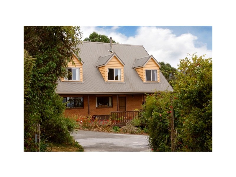 55  Cades Drive, Kingston TAS 7050