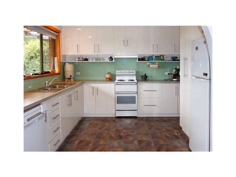 55  Cades Drive, Kingston TAS 7050