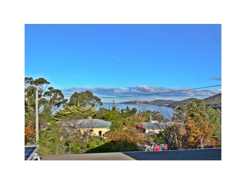 34 Powell Road, Blackmans Bay TAS 7052