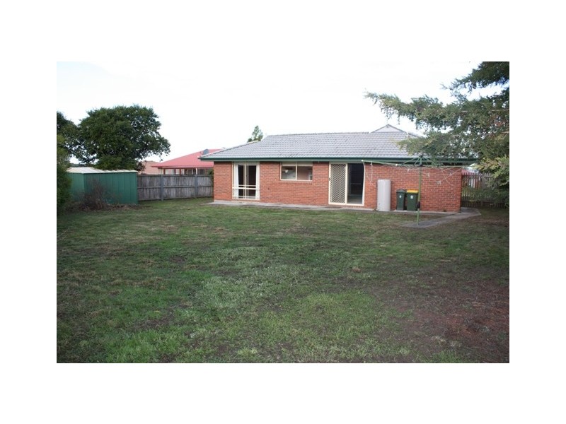 Huntingfield TAS 7055