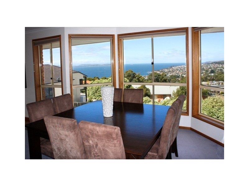 14 Timbertop Drive, Blackmans Bay TAS 7052