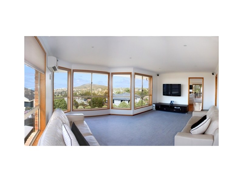 14 Timbertop Drive, Blackmans Bay TAS 7052