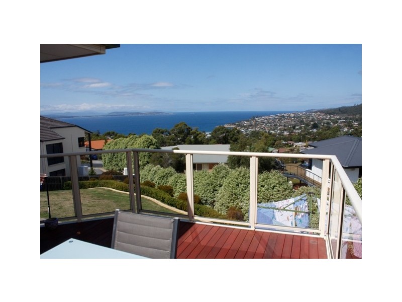 14 Timbertop Drive, Blackmans Bay TAS 7052