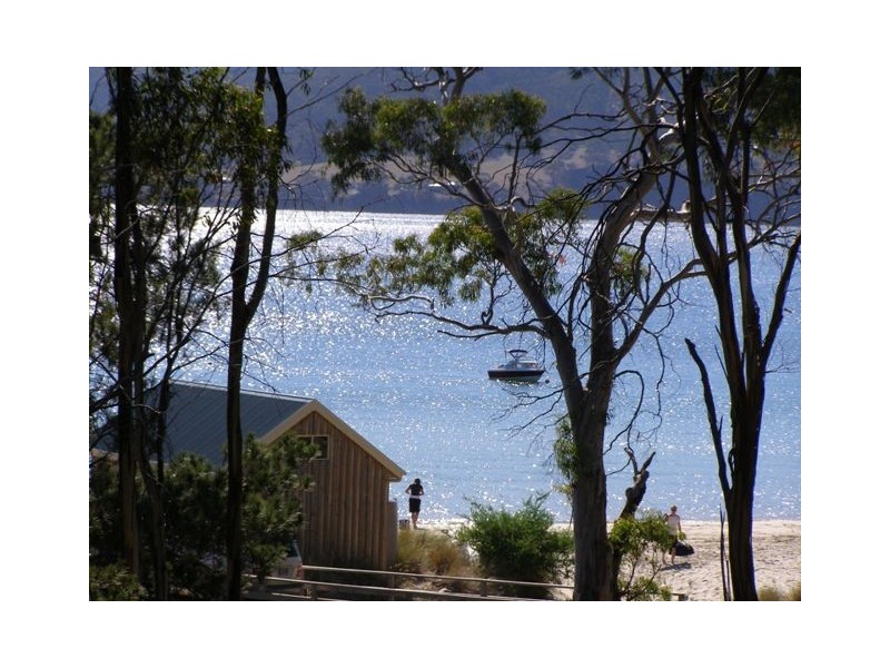 Dennes Point TAS 7150