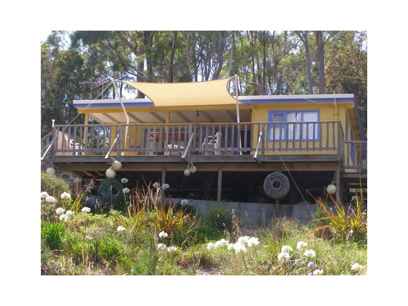 Dennes Point TAS 7150