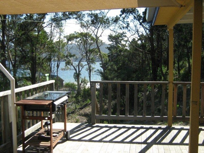 Dennes Point TAS 7150