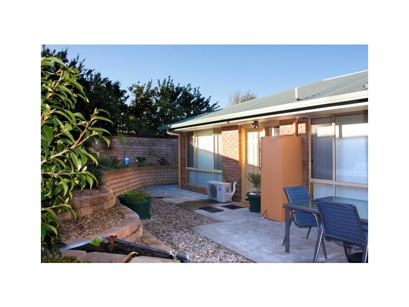 2/87 Diamond Drive, Blackmans Bay TAS 7052