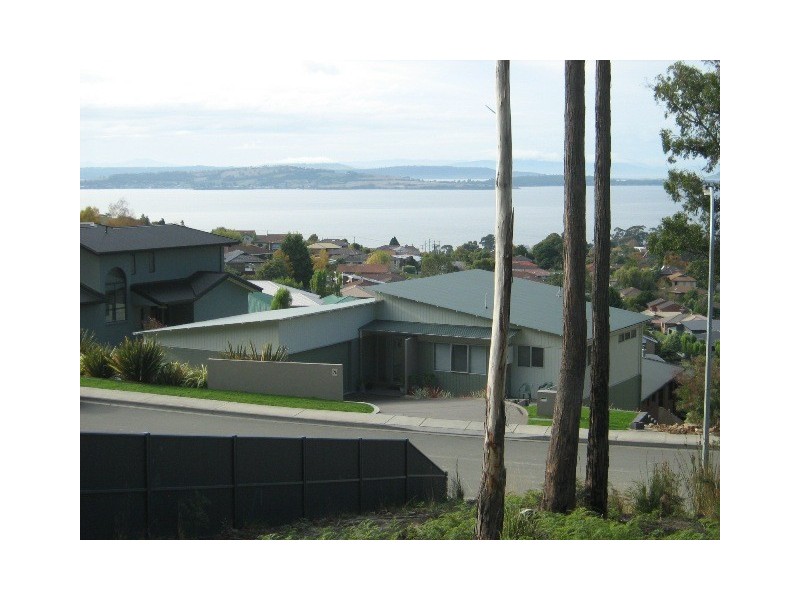 93 Tingira Road, Blackmans Bay TAS 7052