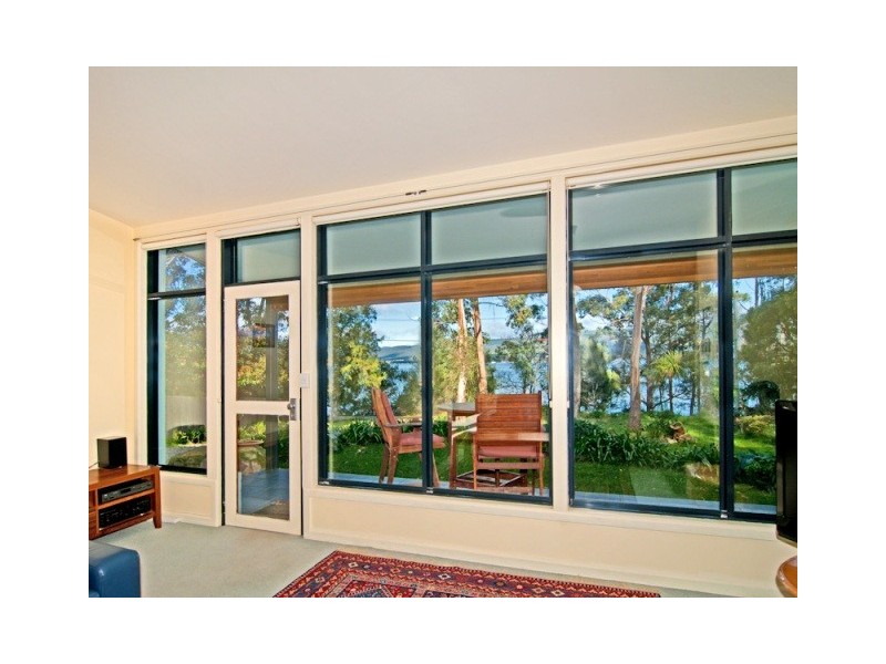 11 Wingara Road, Howden TAS 7054