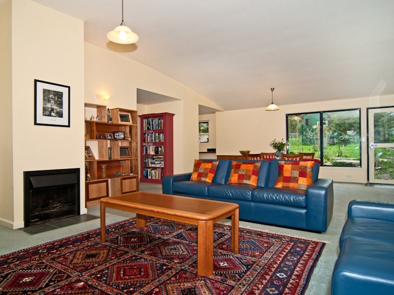 11 Wingara Road, Howden TAS 7054