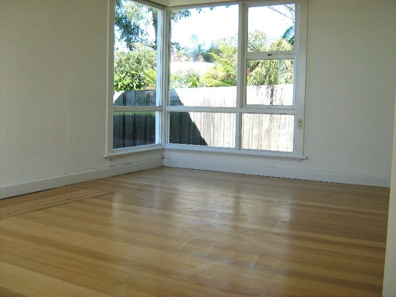 4 Sunny Avenue, Blackmans Bay TAS 7052