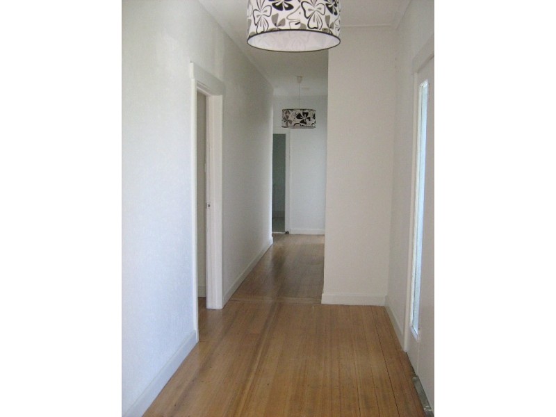 4 Sunny Avenue, Blackmans Bay TAS 7052