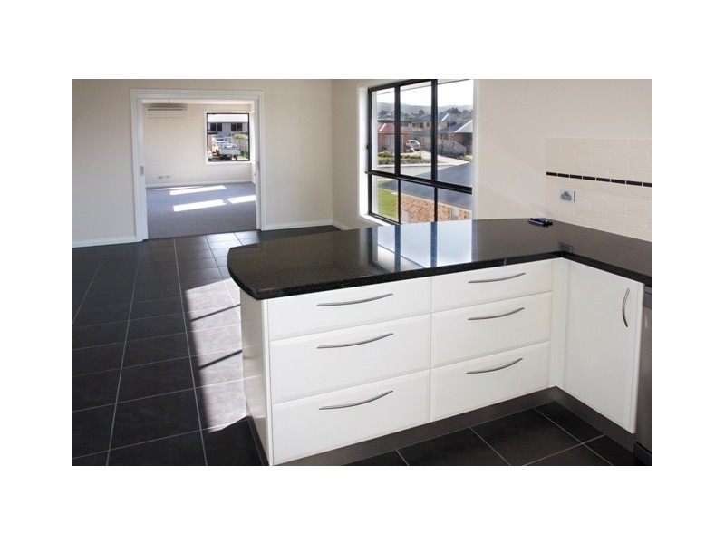 25 Ineke Drive, Kingston TAS 7050