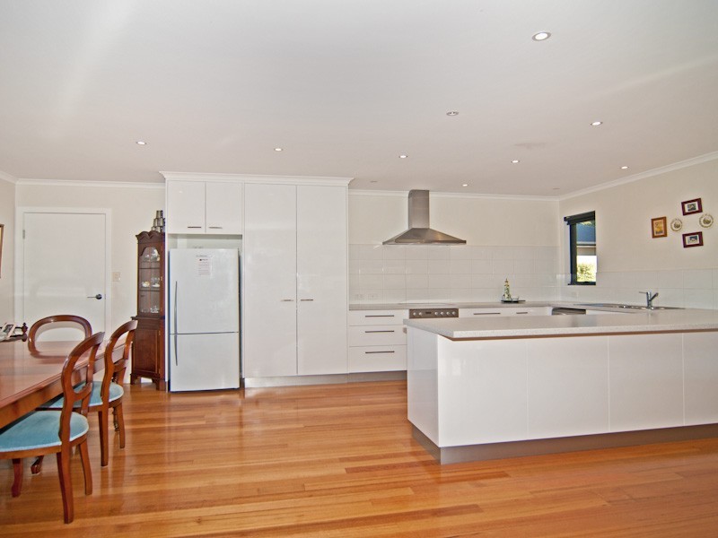 11 Celery Top Drive, Kingston TAS 7050