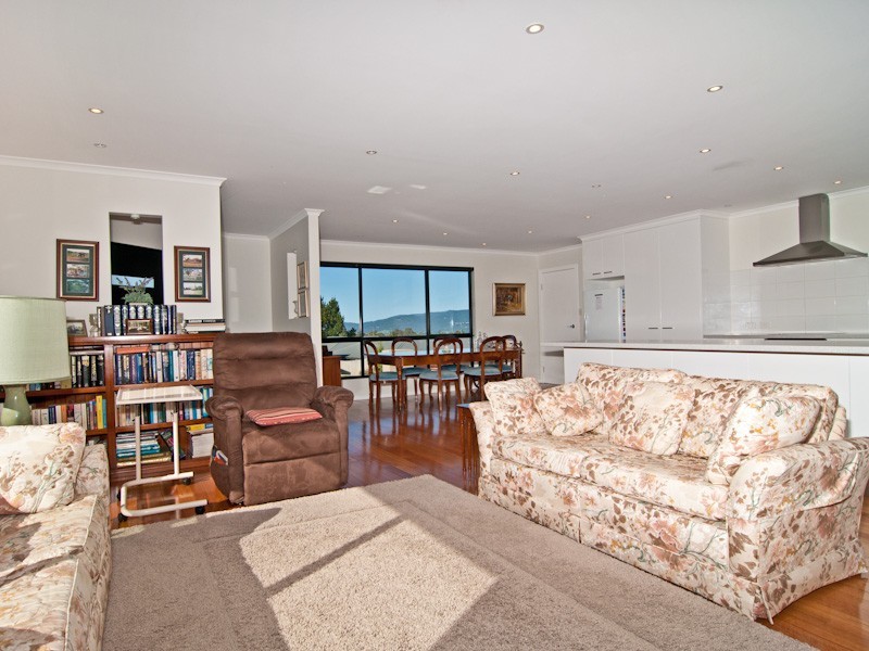 11 Celery Top Drive, Kingston TAS 7050