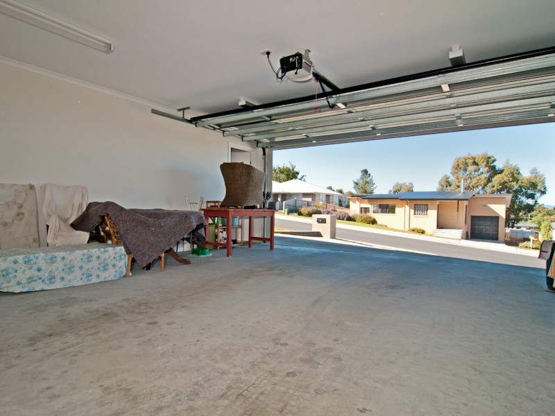 11 Celery Top Drive, Kingston TAS 7050