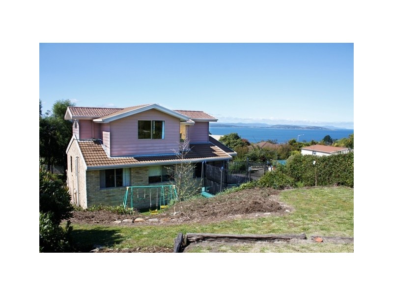 9 Ashley Court, Blackmans Bay TAS 7052