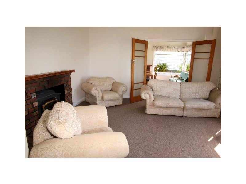 127 Roslyn Avenue, Blackmans Bay TAS 7052