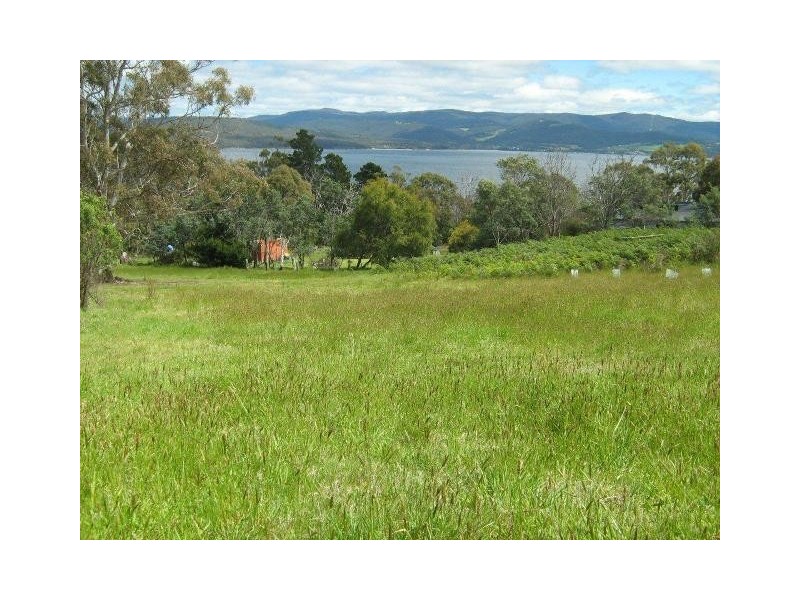 3 Bruny Island Main Road, Dennes Point TAS 7150