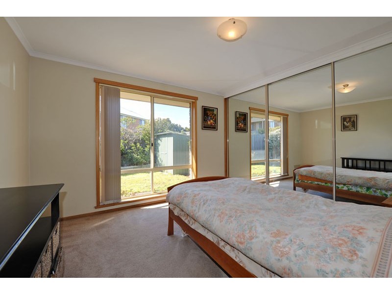 2/14 Grevillea Way, Kingston TAS 7050
