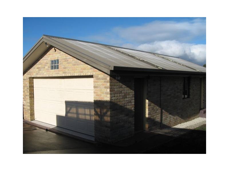 17 Nolan Crescent, Kingston TAS 7050