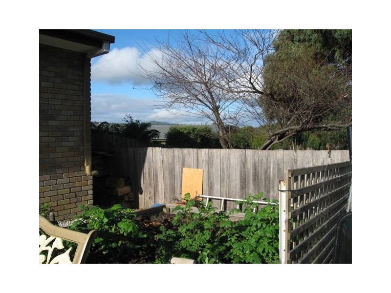 17 Nolan Crescent, Kingston TAS 7050