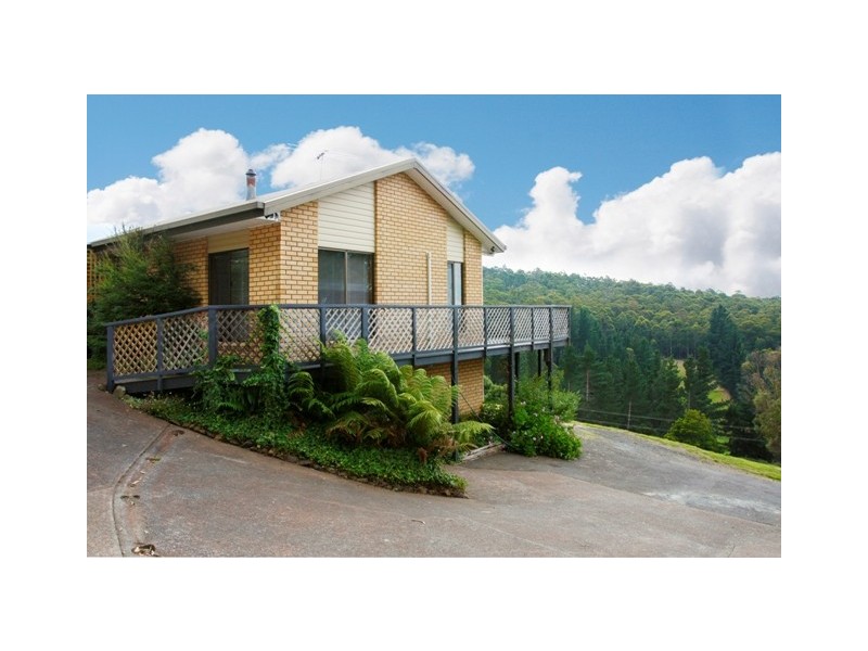 87 Cades Drive, Kingston TAS 7050