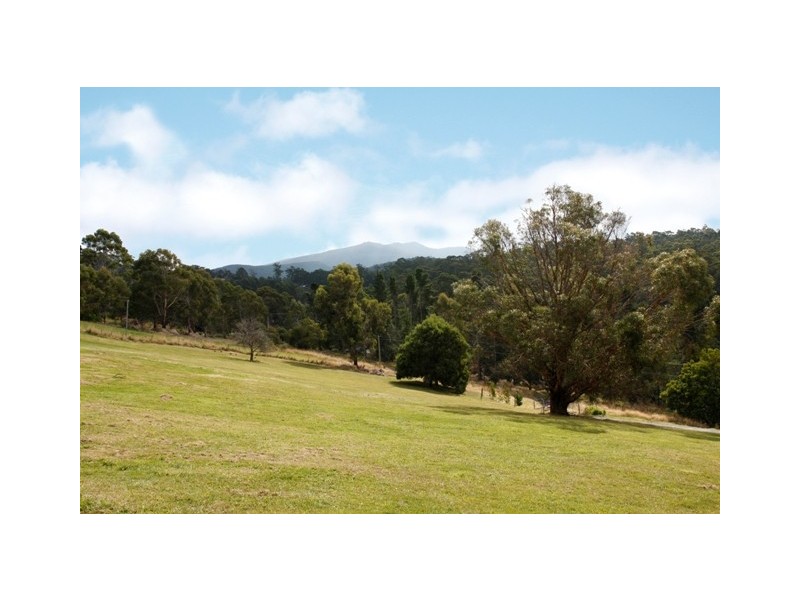 87 Cades Drive, Kingston TAS 7050