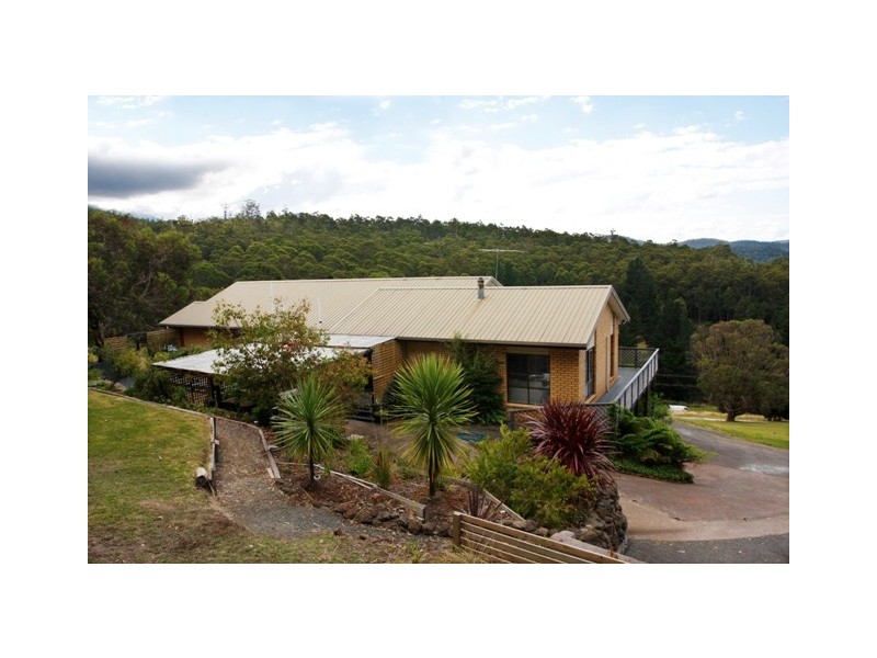 87 Cades Drive, Kingston TAS 7050