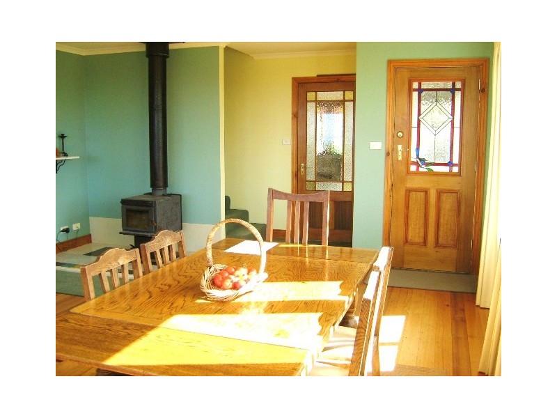131 Cades Drive, Kingston TAS 7050