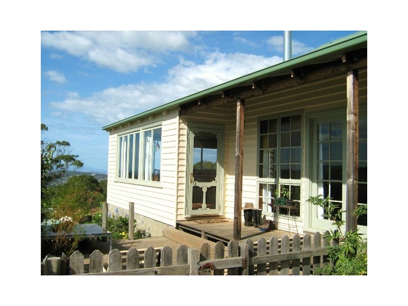 131 Cades Drive, Kingston TAS 7050