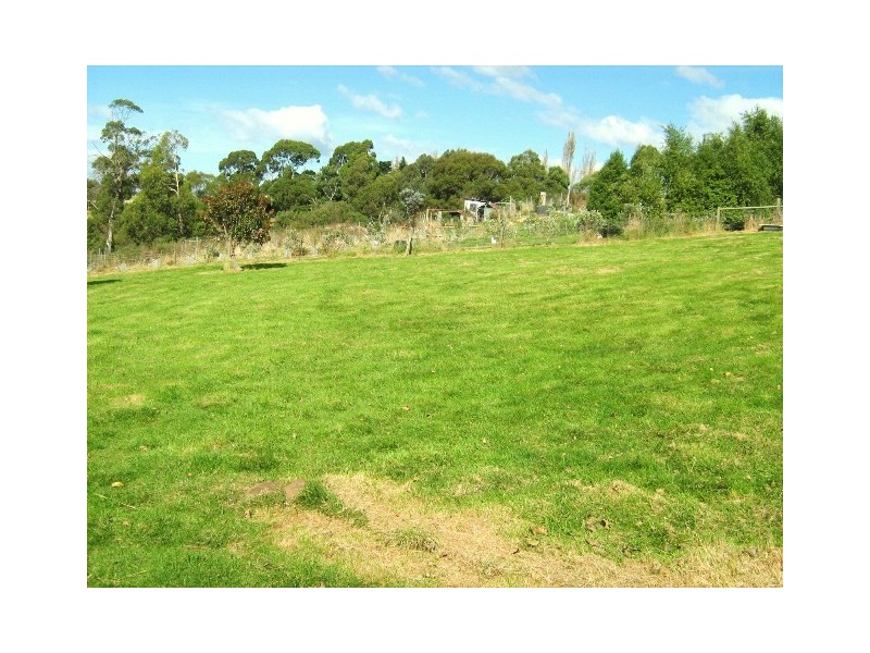 131 Cades Drive, Kingston TAS 7050
