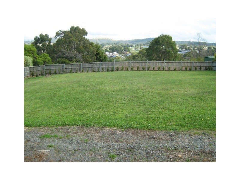 19 Adelong Drive, Kingston TAS 7050