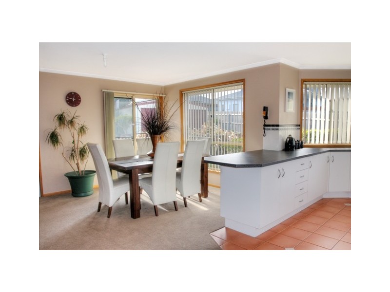 10 Adelong Drive, Kingston TAS 7050