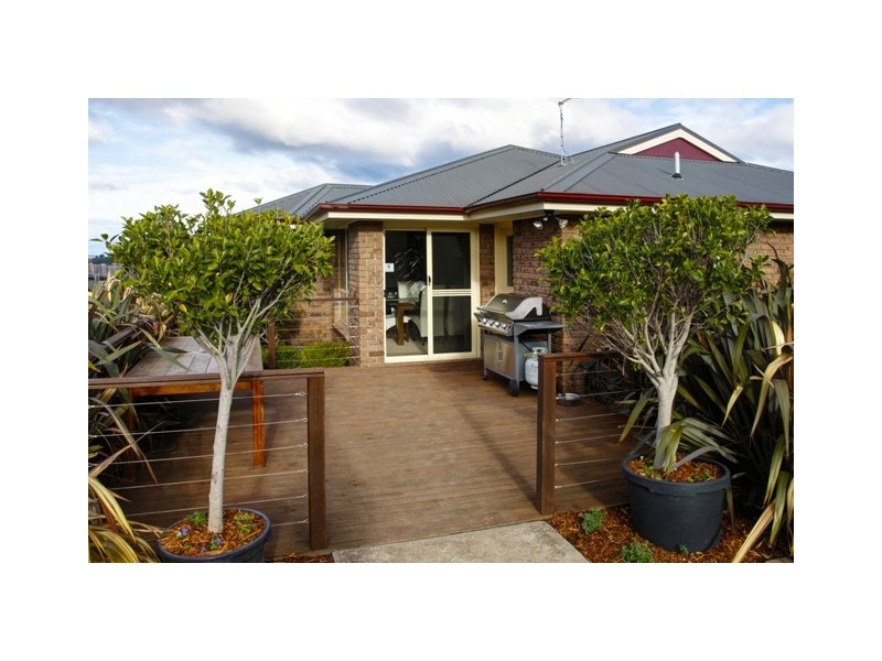 10 Adelong Drive, Kingston TAS 7050