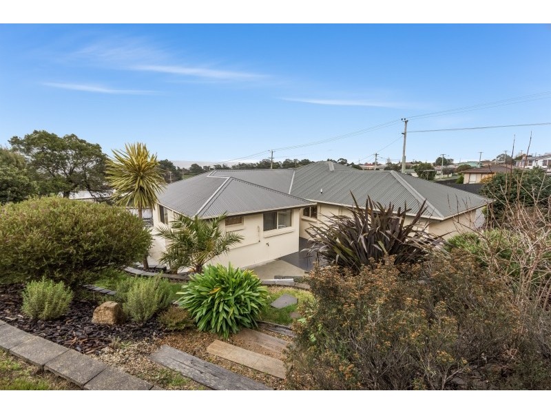 8 Dean Street, Ravenswood TAS 7250