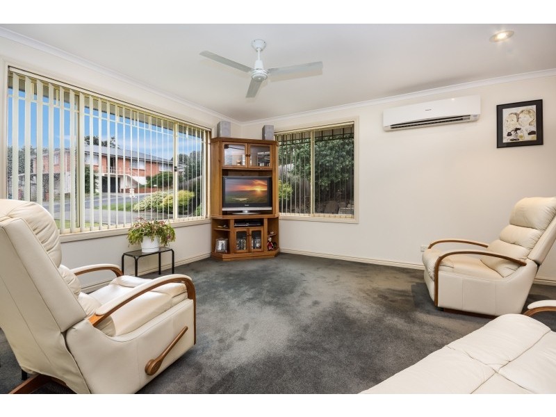 8 Dean Street, Ravenswood TAS 7250