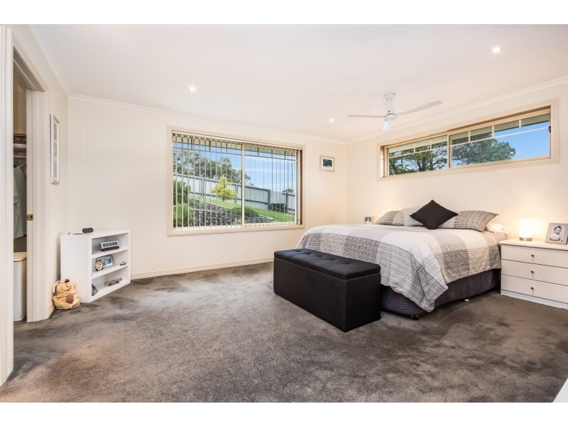 8 Dean Street, Ravenswood TAS 7250
