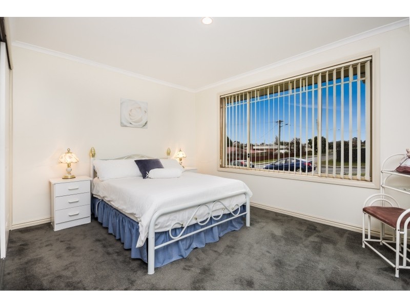 8 Dean Street, Ravenswood TAS 7250