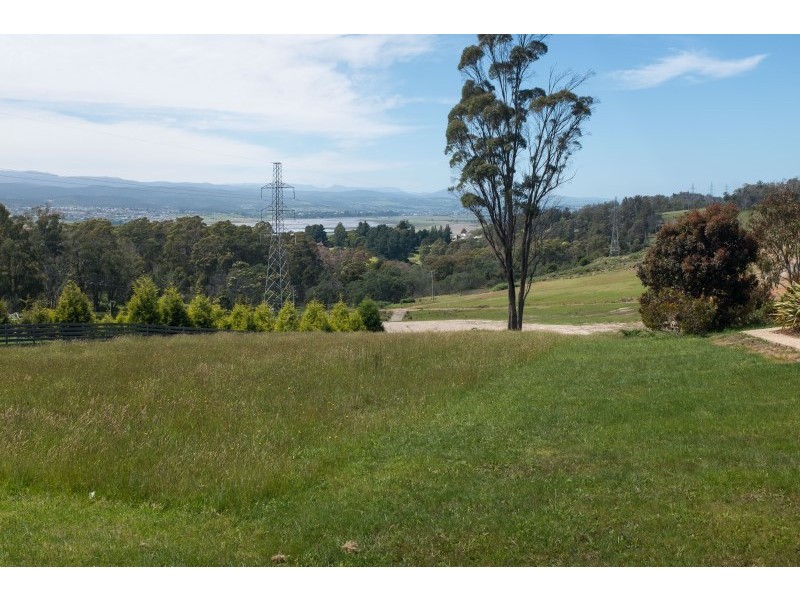 17 Acropolis Drive, Legana TAS 7277