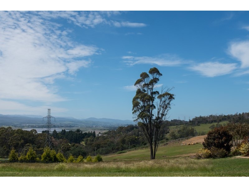 17 Acropolis Drive, Legana TAS 7277