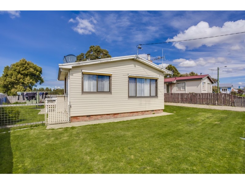 4 Eldon Street, Waverley TAS 7250
