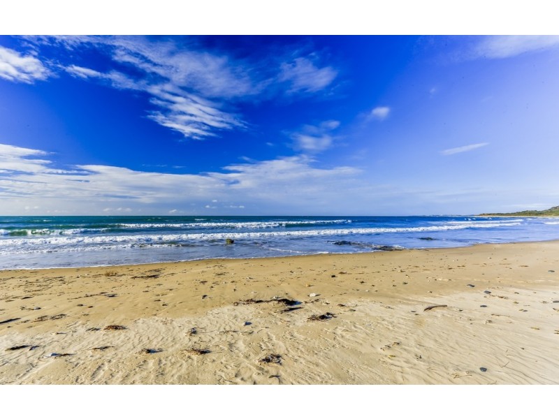 17 Davies Street, Weymouth TAS 7252