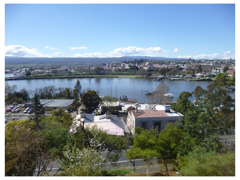 7 Trevallyn Road, Trevallyn TAS 7250