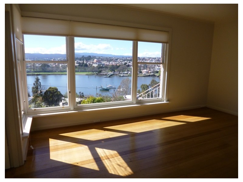 7 Trevallyn Road, Trevallyn TAS 7250
